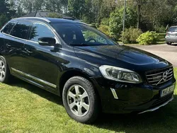 Svart Begagnad 2015 Volvo XC60 Summum SUV | 145 000 kr (Bra pris)