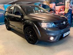Grå Begagnad 2015 Fiat Freemont SUV | 109 900 kr (Marknadspris)