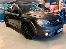Grå Begagnad 2015 Fiat Freemont SUV | 109 900 kr (Marknadspris)