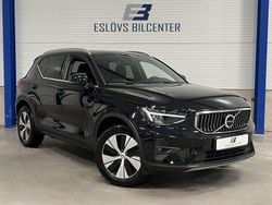 Svart Begagnad 2023 Volvo XC40 Momentum SUV | 379 990 kr (Lite dyr)