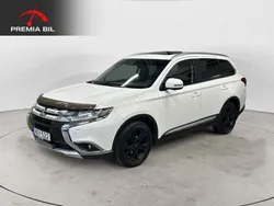 Vit Begagnad 2017 Mitsubishi Outlander SUV | 139 800 kr (Marknadspris)