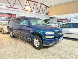 Mörkgrön Begagnad 2005 Chevrolet Suburban SUV | 95 900 kr