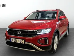 Röd (kings red metallic) Begagnad 2022 VW T-Roc SUV | 264 900 kr (Marknadspris)