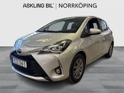 Silver Begagnad 2017 Toyota Yaris Active Halvkombi | 129 000 kr (Marknadspris)
