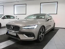 Grå Begagnad 2019 Volvo S60 Inscription Sedan | 344 500 kr (Marknadspris)