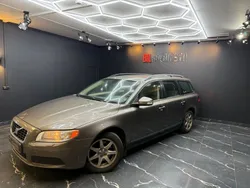 Grå Begagnad 2008 Volvo V70 Kinetic Kombi | 37 800 kr (Marknadspris)