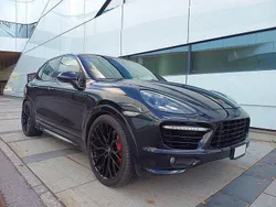 Svart Begagnad 2014 Porsche Cayenne SUV | 269 500 kr