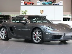 Mörkgrå Begagnad 2017 Porsche 718 Cayman S Sportkupé | 739 000 kr