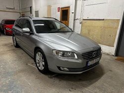 Silver Begagnad 2014 Volvo V70 Momentum Kombi | 95 500 kr (Dyr)