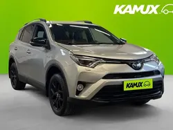 Silver/grå Begagnad 2018 Toyota RAV4 Hybrid SUV | 214 800 kr (Lite dyr)