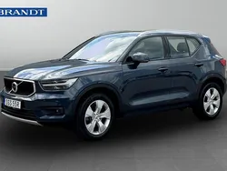 Mörkblå (blå) Begagnad 2021 Volvo XC40 Momentum SUV | 299 900 kr (Lite dyr)