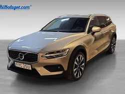 Begagnad 2023 Volvo V60 CC Kombi | 444 900 kr (Dyr)
