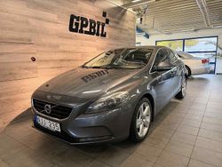 Grå Begagnad 2013 Volvo V40 Momentum Kombi | 84 899 kr (Marknadspris)