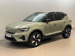 Grön Begagnad 2022 Volvo XC40 Core SUV | 344 500 kr