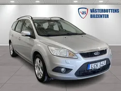 Grå Begagnad 2011 Ford Focus Platinum Kombi | 43 000 kr (Marknadspris)