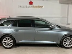 Grå Begagnad 2020 Skoda Superb Style Kombi | 228 900 kr (Marknadspris)