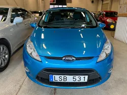 Blå Begagnad 2011 Ford Fiesta Titanium Halvkombi | 59 000 kr (Marknadspris)