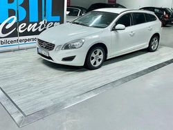 Vit Begagnad 2011 Volvo V60 Momentum Kombi | 79 000 kr (Dyr)