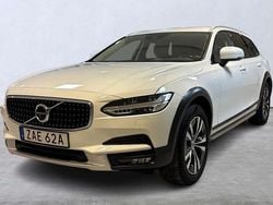 Vit Begagnad 2019 Volvo V90 CC SE Kombi | 299 900 kr (Marknadspris)