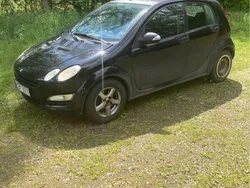 Svart Begagnad 2004 Smart ForFour Halvkombi | 15 000 kr