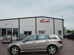 Grå Begagnad 2006 Mercedes R320 Minibuss | 64 900 kr