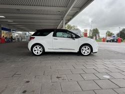 Vit Begagnad 2012 Citroën DS3 Halvkombi | 44 000 kr