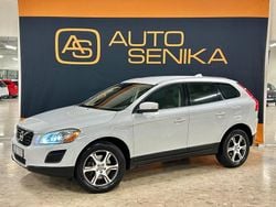 Vit Begagnad 2011 Volvo XC60 Summum SUV | 119 900 kr (Marknadspris)
