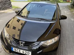 Svart Begagnad 2014 Honda Civic Sport Halvkombi | 120 000 kr (Marknadspris)