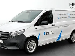 Vit Begagnad 2024 Mercedes e-Vito Minibuss | 478 500 kr (Dyr)