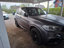 Grå Begagnad 2015 BMW X5 M Sport SUV | 305 000 kr (Marknadspris)