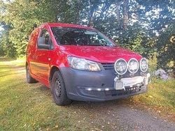 Röd Begagnad 2012 VW Caddy Minibuss | 50 000 kr (Bra pris)