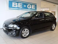 Svart Begagnad 2019 VW Polo Halvkombi | 134 900 kr (Marknadspris)