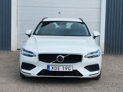Vit Begagnad 2020 Volvo V60 Momentum Kombi | 209 000 kr (Bra pris)
