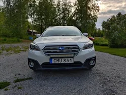 Vit Begagnad 2015 Subaru Outback SUV | 160 000 kr (Bra pris)
