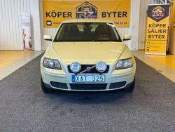 Ljusgrön Begagnad 2005 Volvo S40 Sedan | 19 900 kr (Marknadspris)