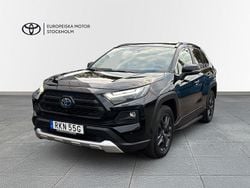 Svart Begagnad 2022 Toyota RAV4 Hybrid SUV | 389 900 kr (Marknadspris)
