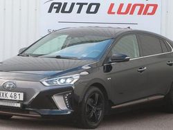 Svart Begagnad 2017 Hyundai Ioniq Premium Halvkombi | 109 900 kr (Marknadspris)