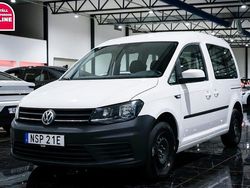 Vit Begagnad 2019 VW Caddy Minibuss | 149 500 kr