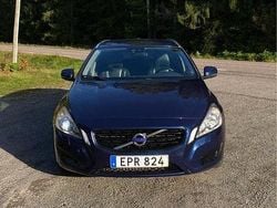 Blå Begagnad 2012 Volvo V60 Ocean Race Kombi | 85 000 kr (Marknadspris)