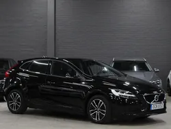 Svart Begagnad 2017 Volvo V40 Momentum Kombi | 209 900 kr (Lite dyr)