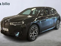 Svart Begagnad 2022 BMW iX Comfort Edition SUV | 559 000 kr (Bra pris)