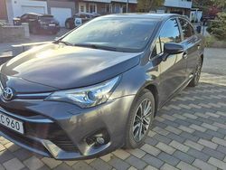 Grå Begagnad 2016 Toyota Avensis Multidrive S Sedan | 155 000 kr (Marknadspris)