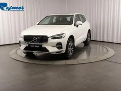 Vit (crystal white metallic) Begagnad 2024 Volvo XC60 Core SUV | 539 900 kr (Marknadspris)