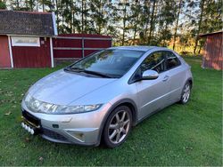 Silver Begagnad 2007 Honda Civic Sport Halvkombi | 25 000 kr (Marknadspris)