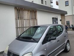 Grå Begagnad 2000 Mercedes A160 Elegance Cab | 13 000 kr