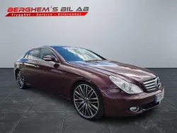 Mörkröd (röd) Begagnad 2006 Mercedes CLS350 Sportkupé | 79 900 kr (Dyr)