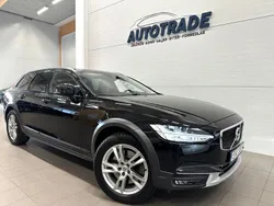 Svart Begagnad 2019 Volvo V90 CC SE Kombi | 289 900 kr (Marknadspris)