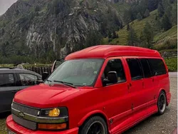 Röd Begagnad 2005 Chevrolet Express Van | 174 000 kr