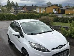 Vit Begagnad 2009 Ford Fiesta Trend Halvkombi | 34 999 kr (Marknadspris)