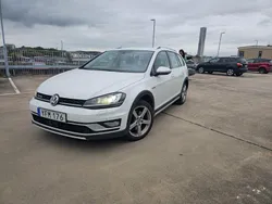 Vit Begagnad 2017 VW Golf Alltrack Kombi | 150 000 kr (Marknadspris)